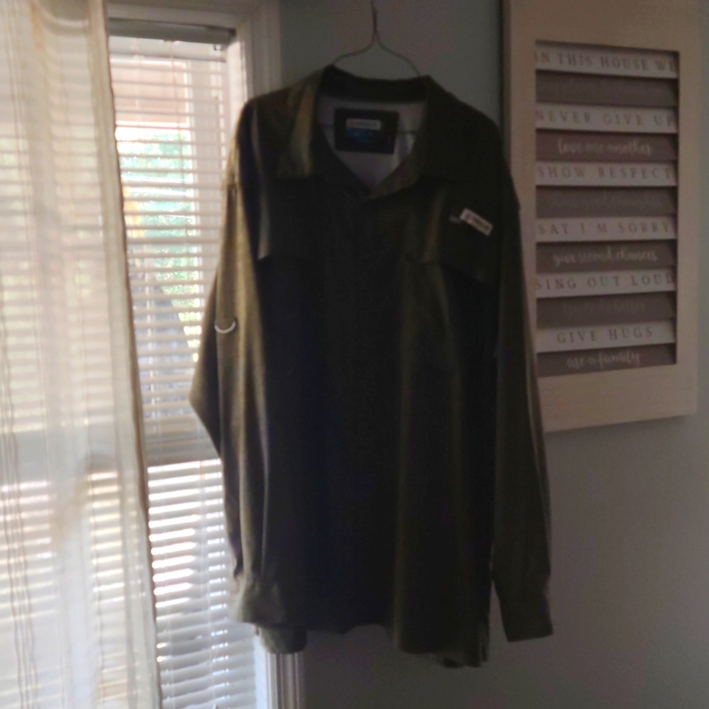 Forest green Magellan fishing shirt